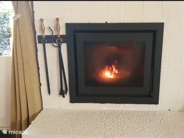 vakantiehuis huren in Nederland, Overijssel, Giethmen – Vakantiehuisje in Giethmen Inbouwhaard binnen