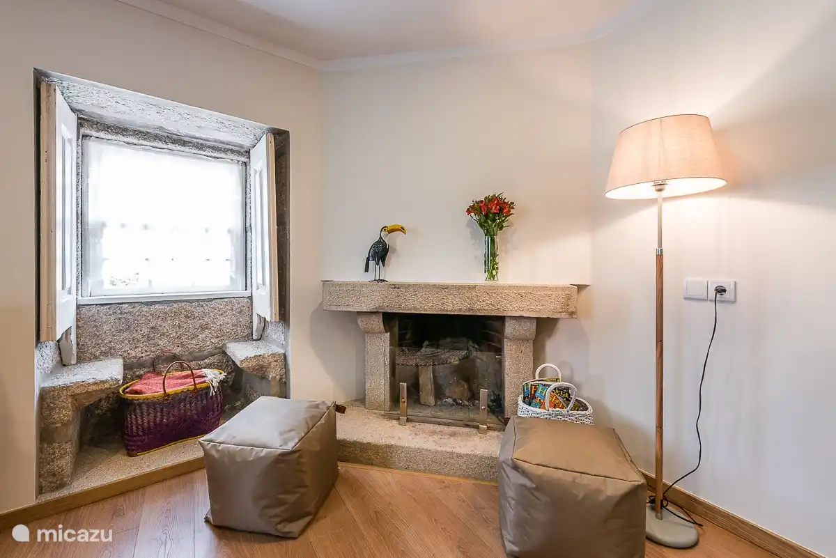 Wohnzimmer 1 mit Kamin