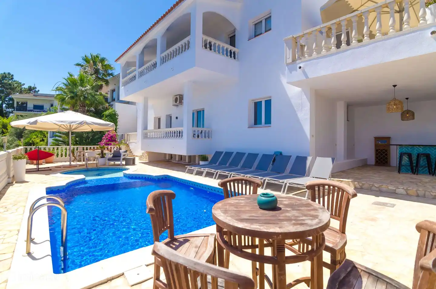 Hier sehen Sie die Außenbar