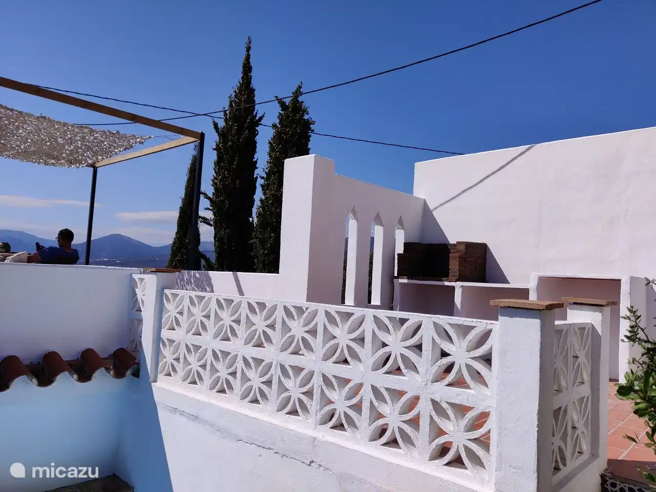 Die Außenküche auf der Dachterrasse.