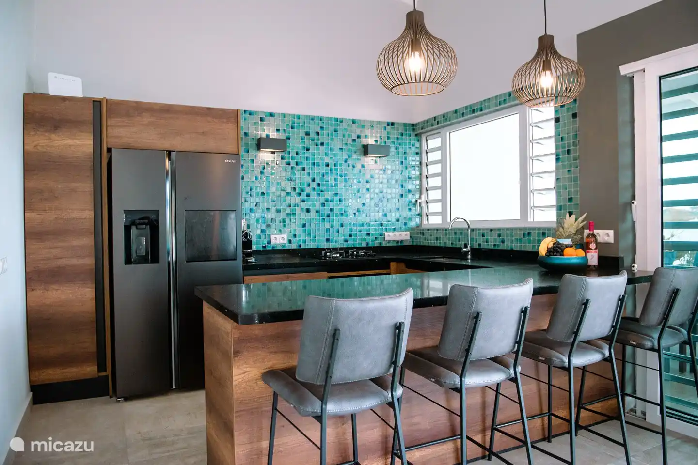 Keuken van alle gemakken voorzien