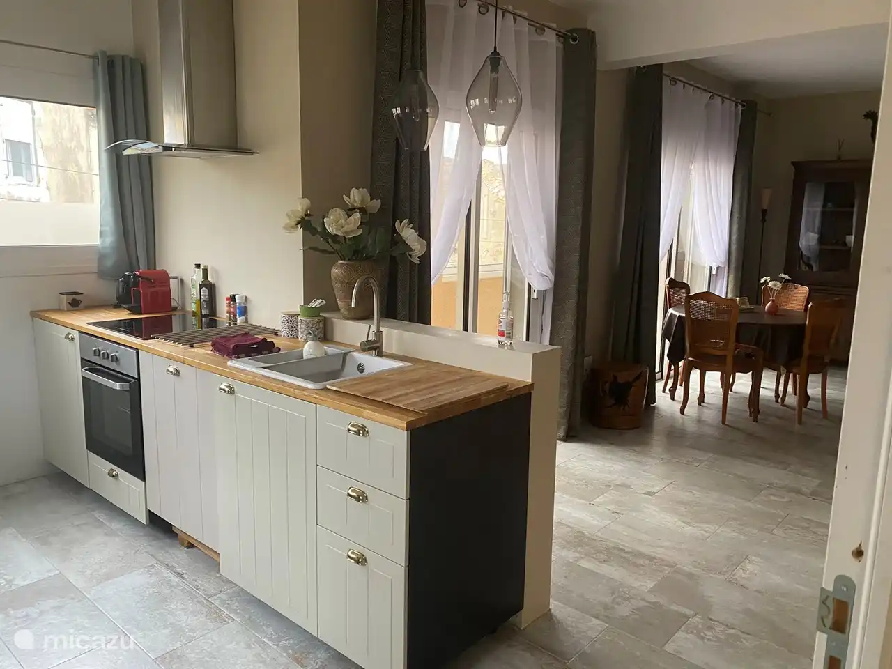 Küche mit Esszimmer Inesta