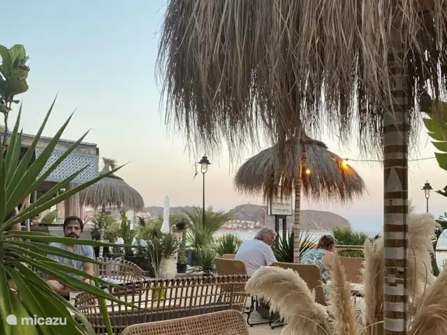 Location de Vacances Espagne, Costa Blanca, Moraira, villa - Casa Pescador - Benissa/Moraira Nombreux restaurants et bars dans le quartier