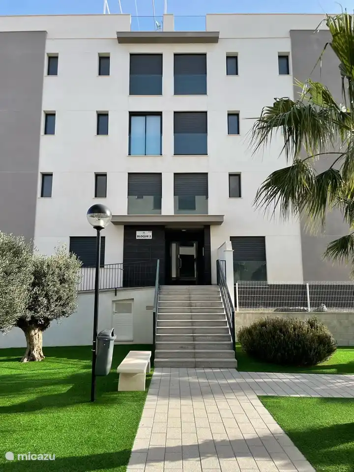 entrance of the apartment (there is also an entrance for wheelchair users)