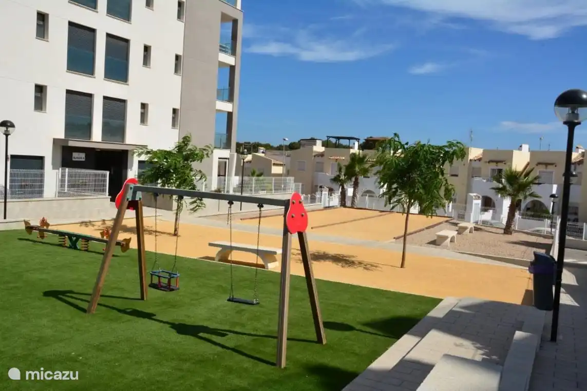 Playground + 2 Petanque courts