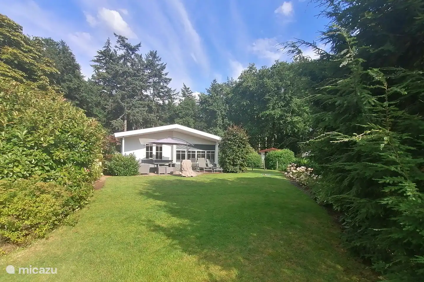 The garden has an area of over 350m2 