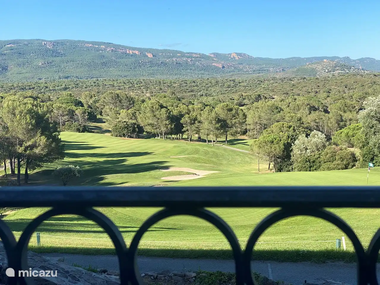 Golfen Sie gerne: Saint Endréol ist eine 5-minütige Autofahrt entfernt. Wir haben 3 Golfsets, die Sie nutzen können.