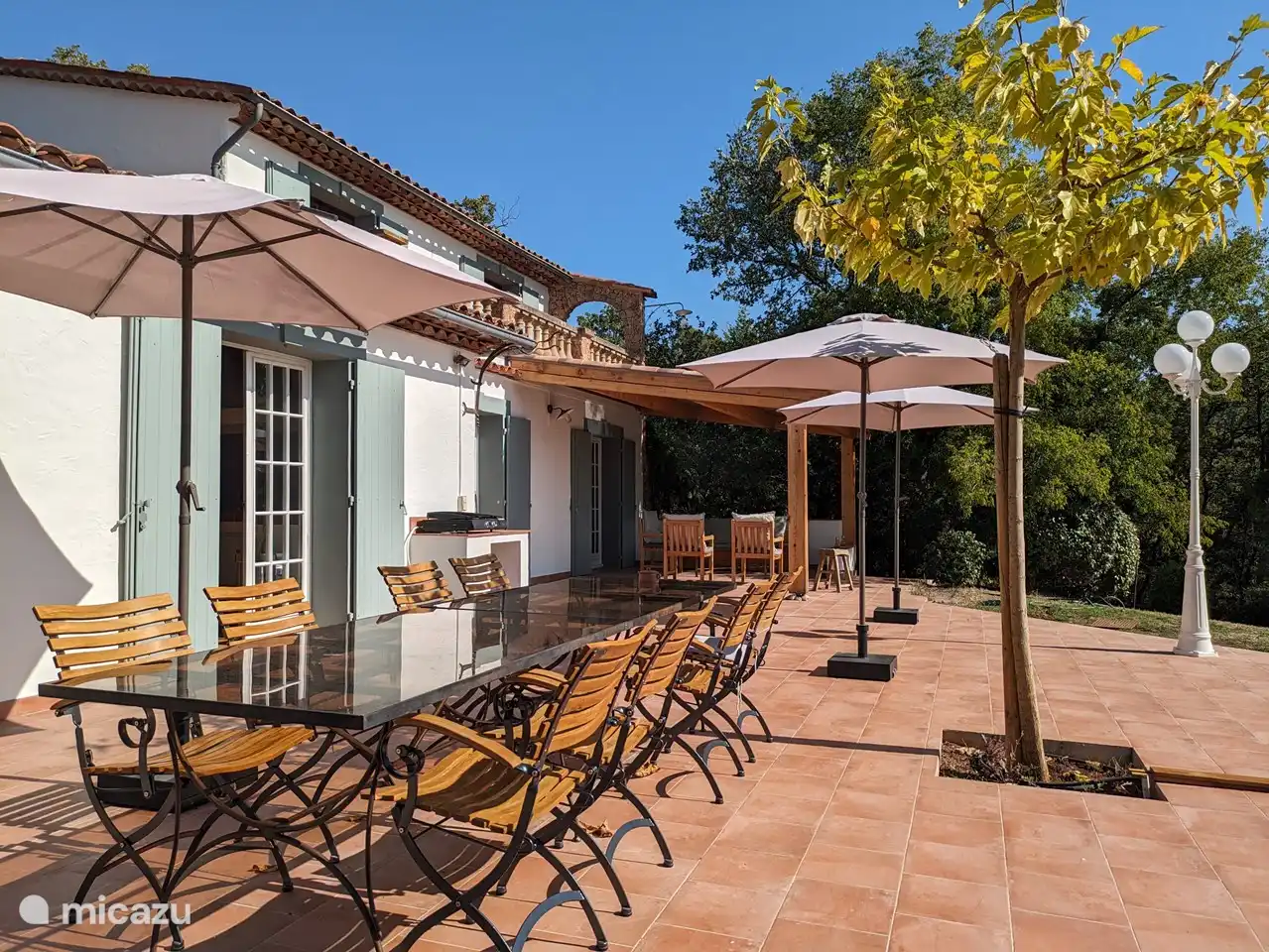 Blick über die Terrasse.