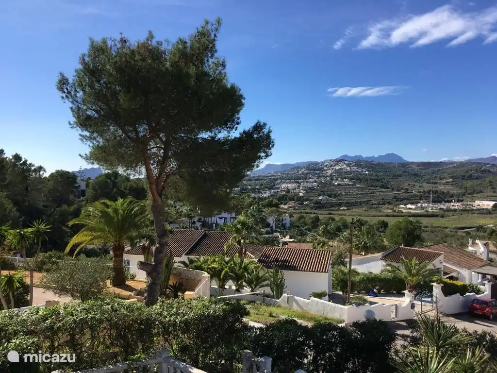 Blick auf die Terrasse im Obergeschoss