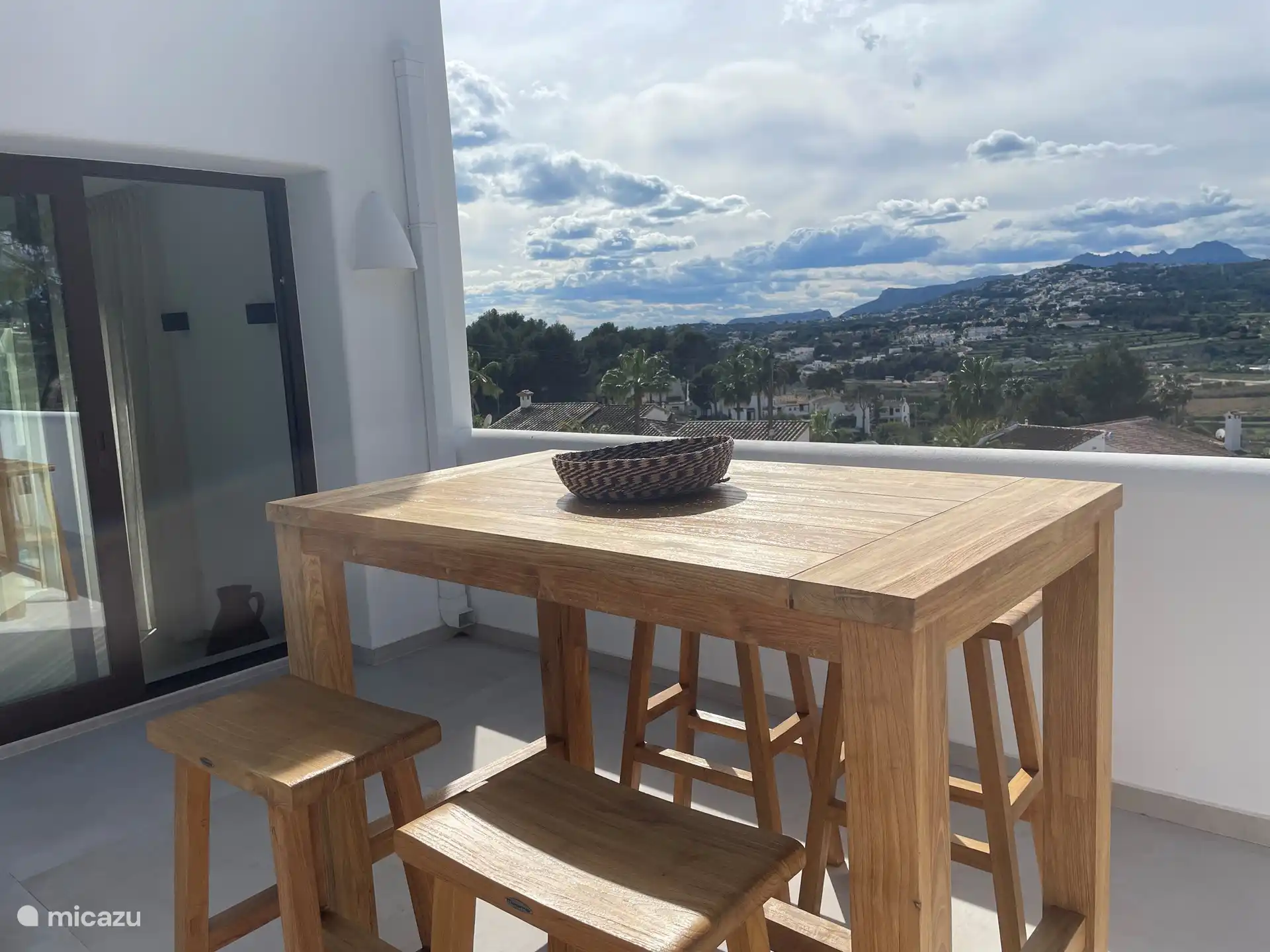 Terrasse im Erdgeschoss 