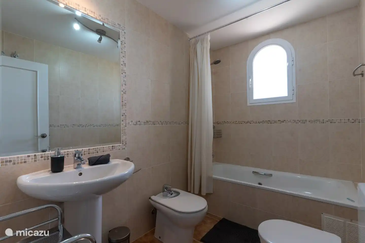 Salle de bain à l'étage