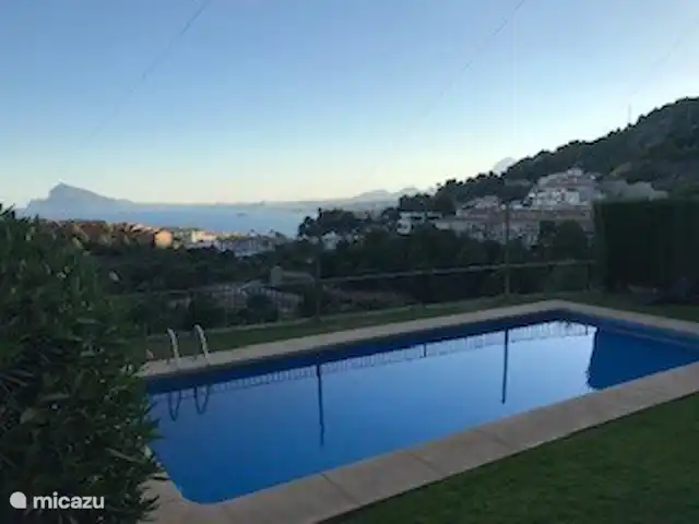 Casa Panoramica huren in Spanje, Costa Blanca, Calpe - geschakelde woning Zwembad @ night