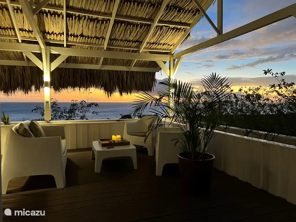 Rincón de salón en Pooldeck