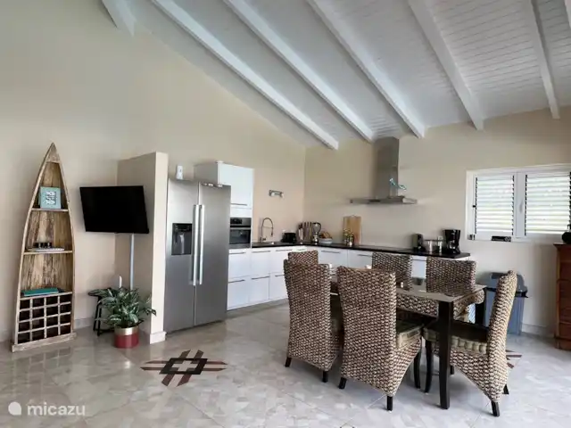 Villa Palapa View en Curazao, Bandabou (oeste), Coral Estate, Rif St.Marie - villa Salón con cocina abierta