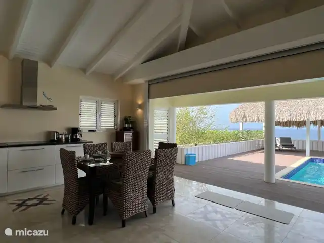 Villa Palapa View en Curazao, Bandabou (oeste), Coral Estate, Rif St.Marie - villa Salón con cocina abierta