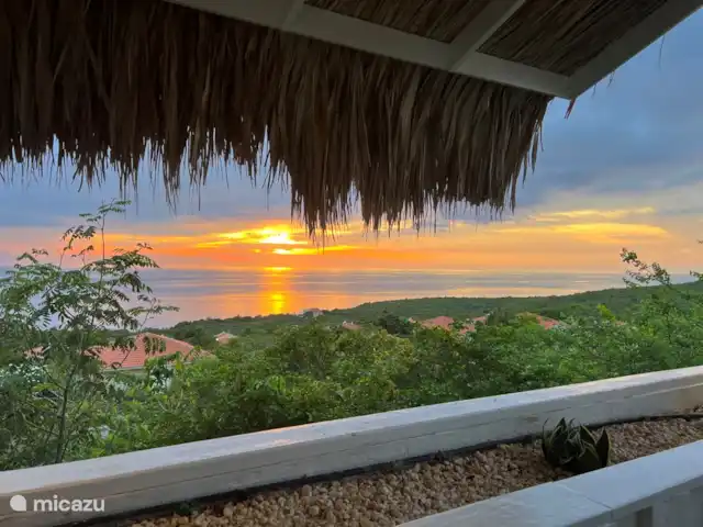Villa Palapa View en Curazao, Bandabou (oeste), Coral Estate, Rif St.Marie - villa Atardecer desde la terraza de la piscina
