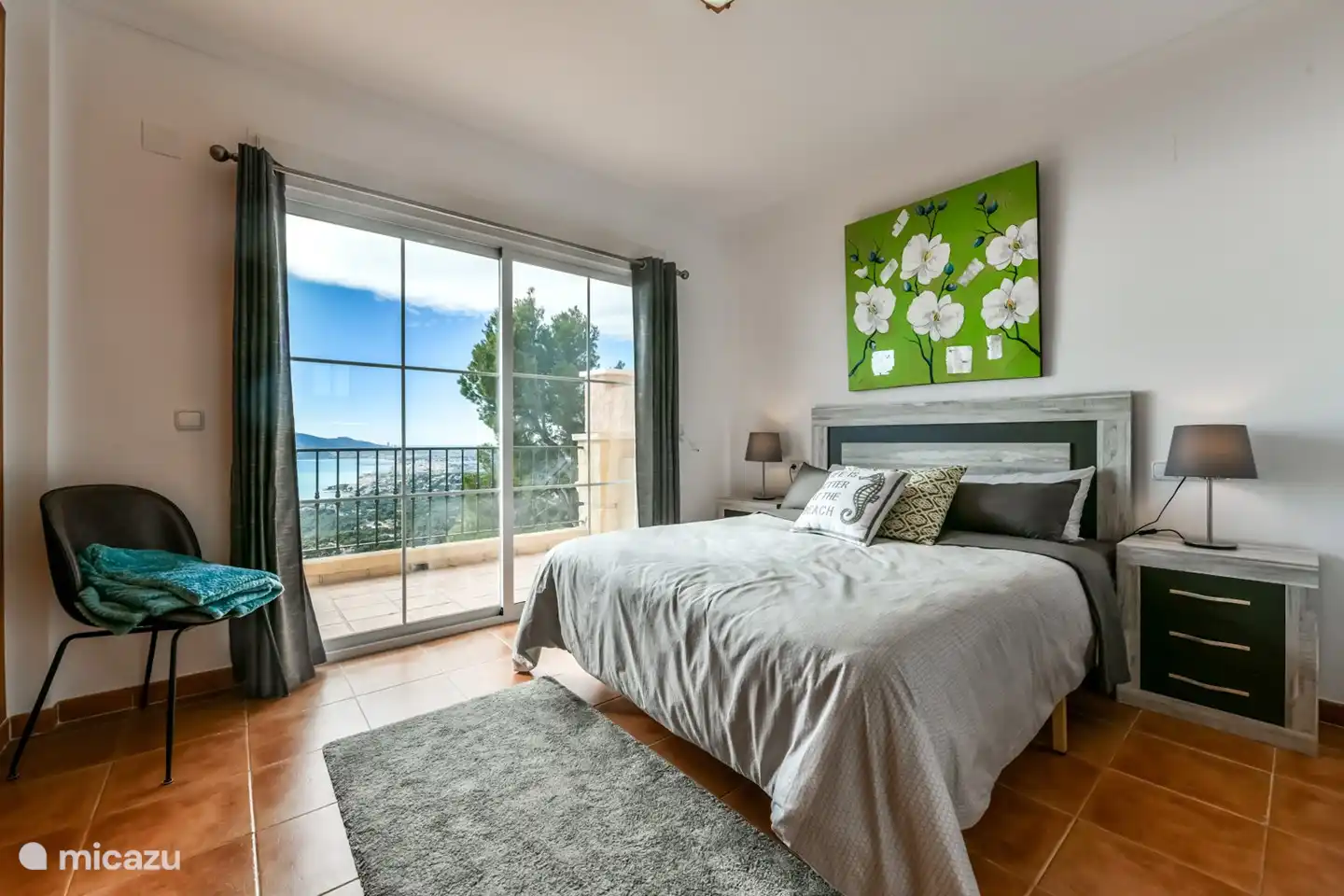 Hauptschlafzimmer mit Balkon