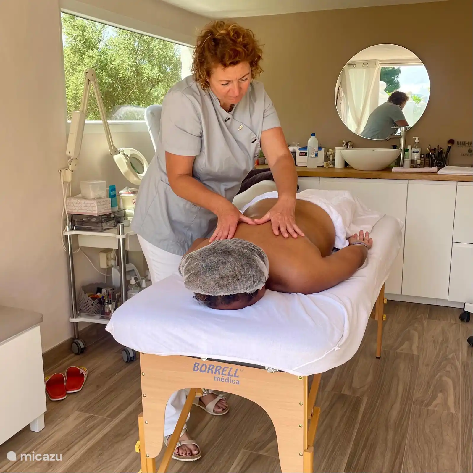 Reserva un maravilloso masaje durante tu estancia. Una bendición para el cuerpo y la mente.