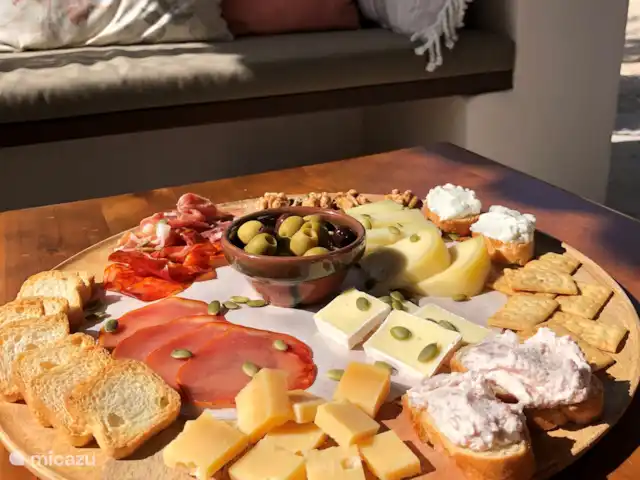 Location de Vacances Espagne, Costa Blanca, Gaianes, chambres d'hôtes -  Spa de Regina Vous pouvez commander un plateau jambon/fromage chez nous.