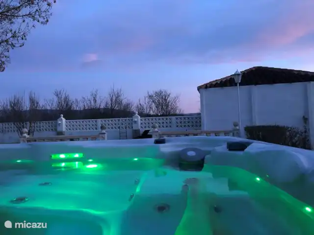 Location de Vacances Espagne, Costa Blanca, Gaianes, chambres d'hôtes -  Spa de Regina Jacuzzi