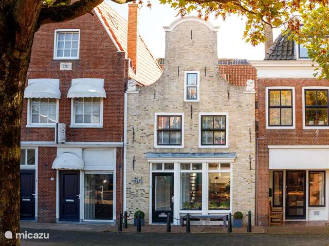 Holiday home in Netherlands, Friesland – townhouse National monument center Harlingen