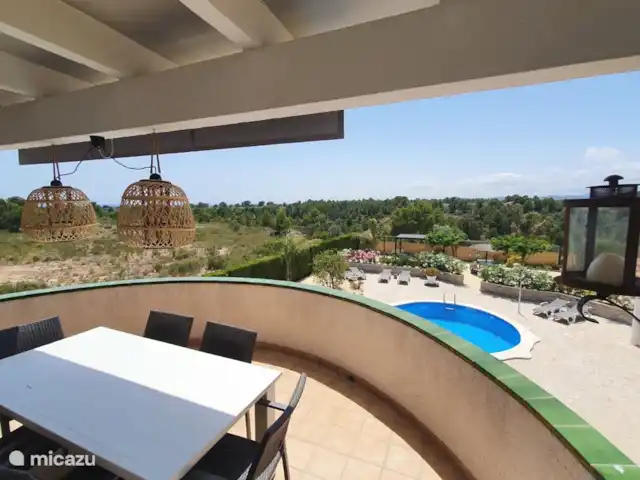 Casa El Toro Rojo | Espagne, Costa Dorada, L'Ametlla de Mar - maison de vacances Vue dégagée de votre appartement et terrasse sur le jardin, la piscine et la nature.