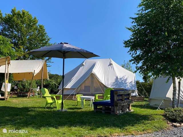 Casa vacacional Francia, Dordoña, Angoisse - camping con glamour/yurta/tienda safari pabellón