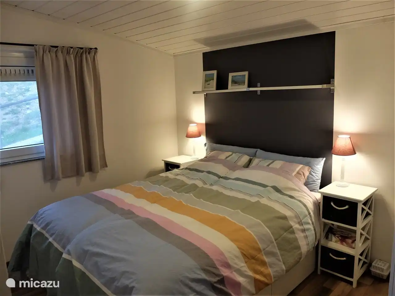 Doppelbett mit erhöhtem Einstieg