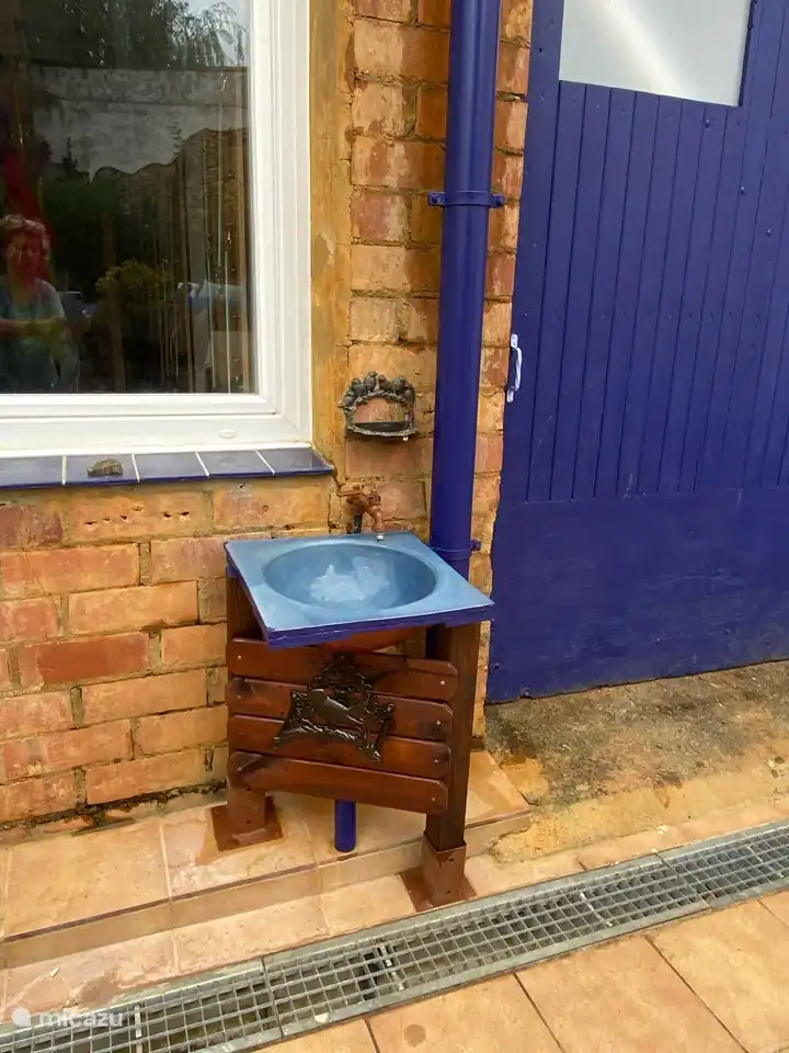 Waschbecken im Patio beim BBQ