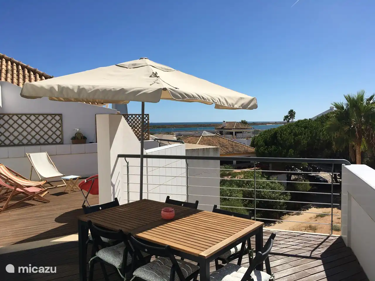 Rent Golden Club Cabanas Cabana 2 in Cabanas, Algarve. Micazu