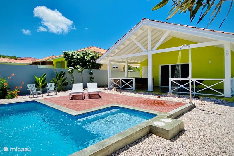 Vakantiehuis Curaçao, Banda Abou (west), Fontein Vakantiehuis ‘Kas Bisento’ met privé zwembad