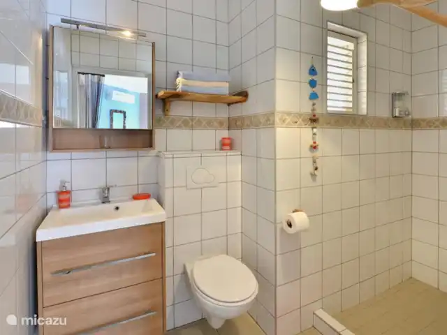Villa Coquillage | Curaçao, Banda Abou (ouest), Coral Estate, Rif St.Marie - villa 1 des salles de bain du rez-de-chaussée