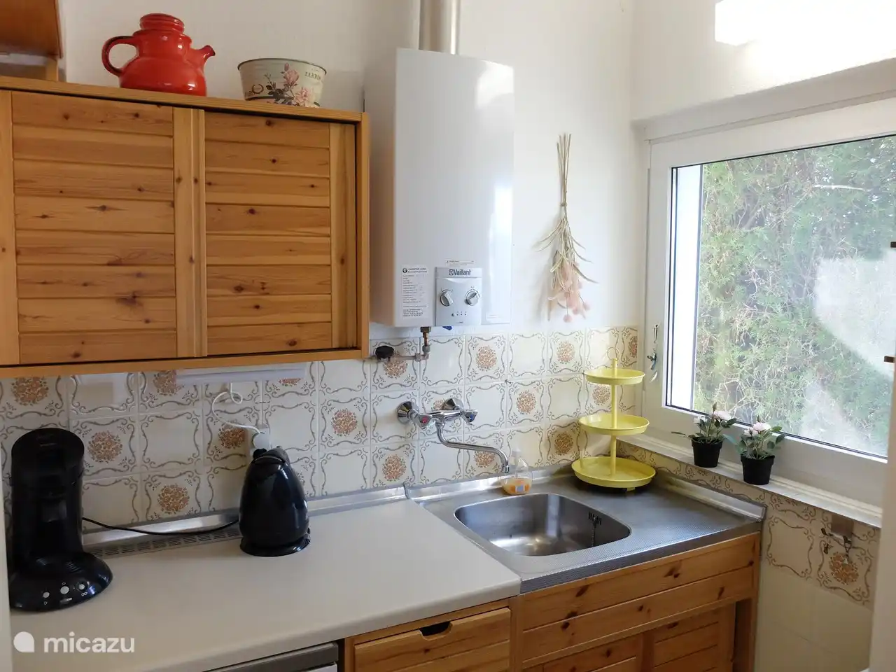 Küche mit Blick auf die Terrasse