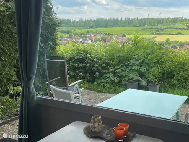 Huisje Mees huren in Duitsland, Sauerland, Husen - Lichtenau - bungalow Uitzicht vanuit de eethoek.