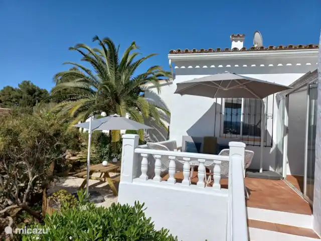 villa estrella de mar en España, Costa Blanca, Moraira - villa Las dos terrazas preciosas superiores.