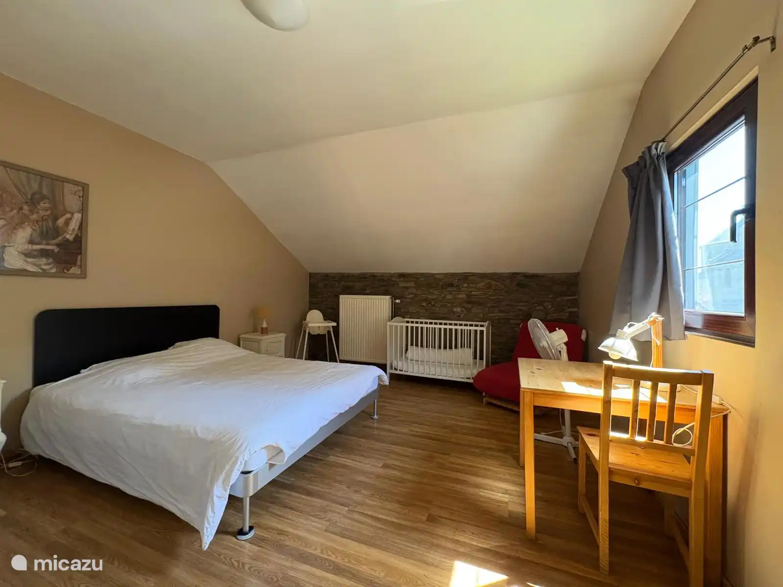 Chambre 2 avec lit bébé
