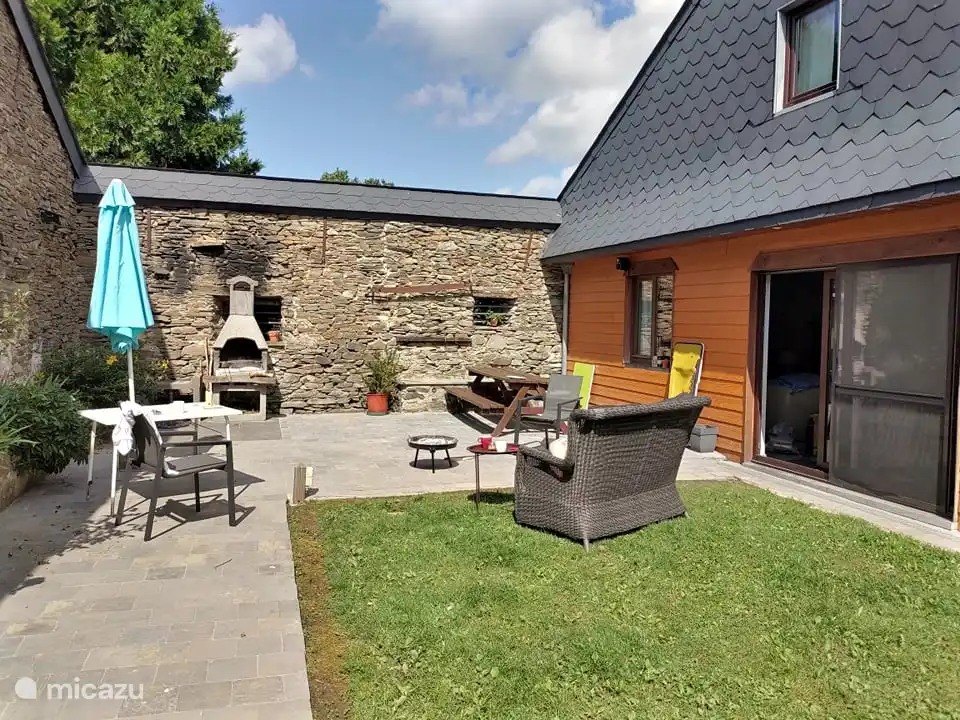 Maison de vacances La Ferme Oubliée avec terrasse murée et jardin