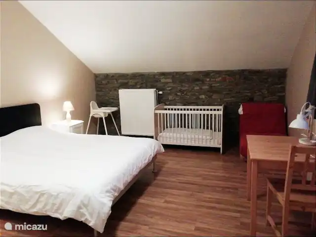 La Ferme Oubliée | Belgique, Ardennes, Paliseul - gîte / cottage Chambre 2 avec lit bébé (120 x 60 cm)
