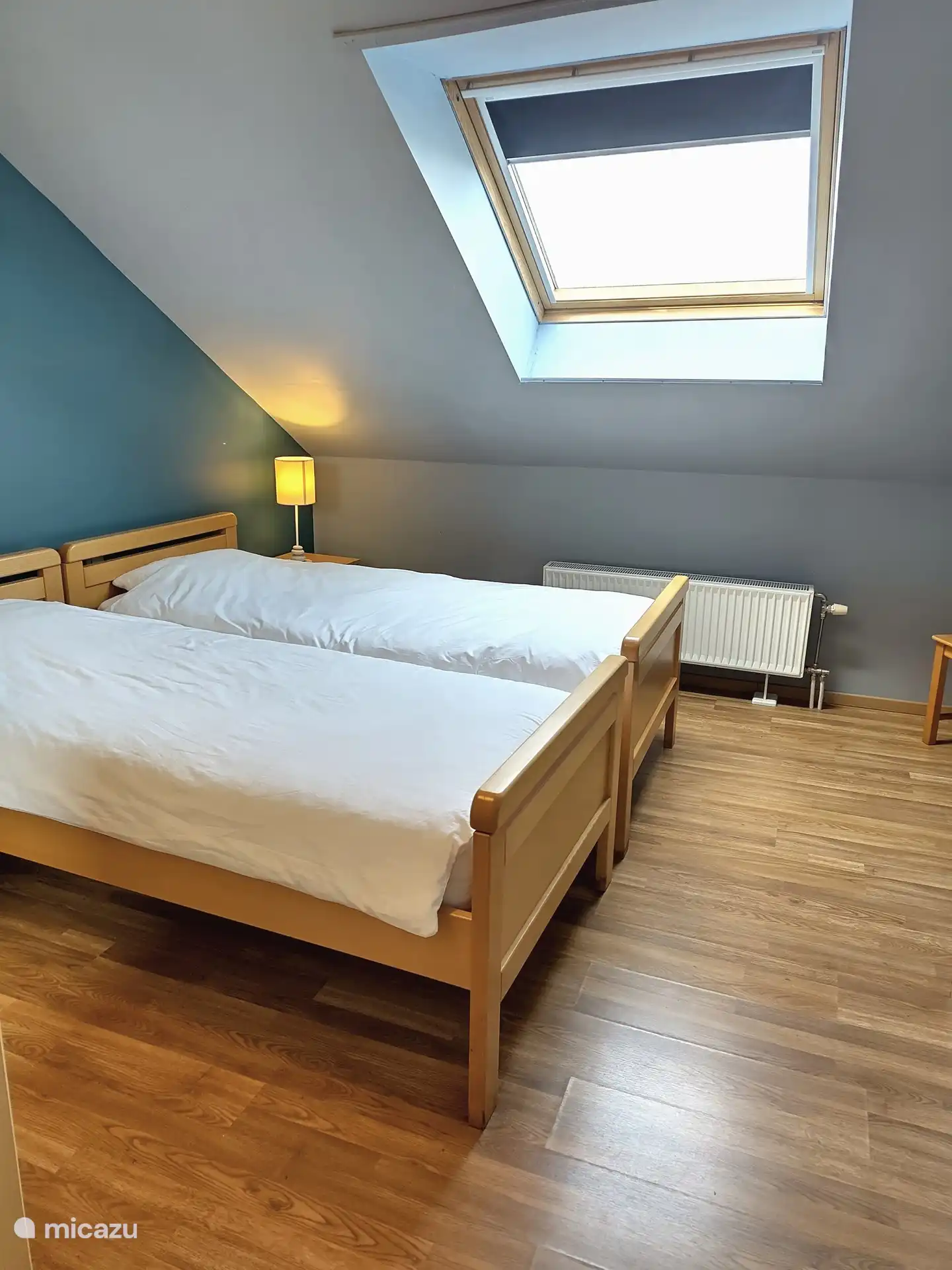 La chambre 5 dispose d’un lit parapluie (120 x 60 cm)