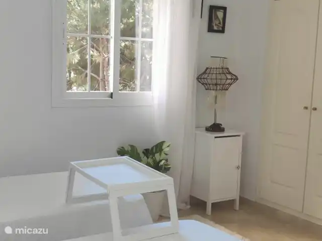 Location de Vacances Espagne, Costa del Sol, Marbella Elviria, appartement - Pino, résidence de golf Don Carlos chambre à coucher