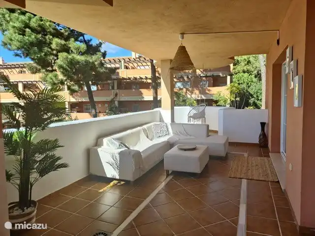 terrasse avec beaucoup d'espace