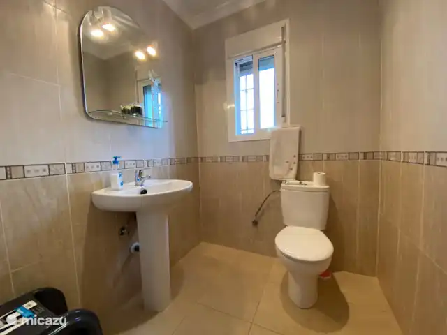 Casa Lena contre réserve naturelle | Espagne, Andalousie, Alcaucin - villa WC séparé