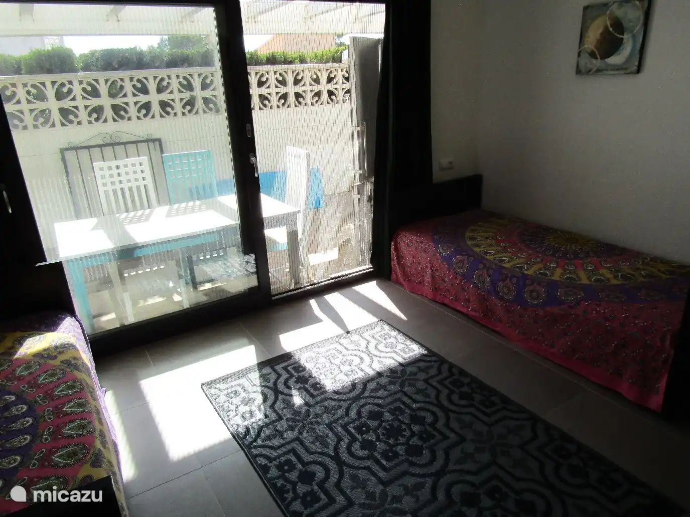 Troisième chambre, qui contient également deux lits simples.