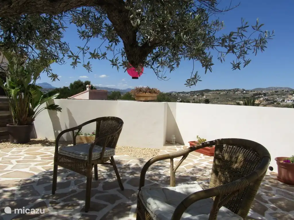 Ici vous avez une belle vue sur la montagne le Montgo et d'ici les couchers de soleil sont particulièrement beaux.