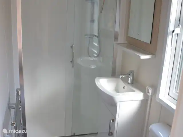 Chalet de Wildspot huren in Nederland, Gelderland, Beekbergen - chalet Badkamer