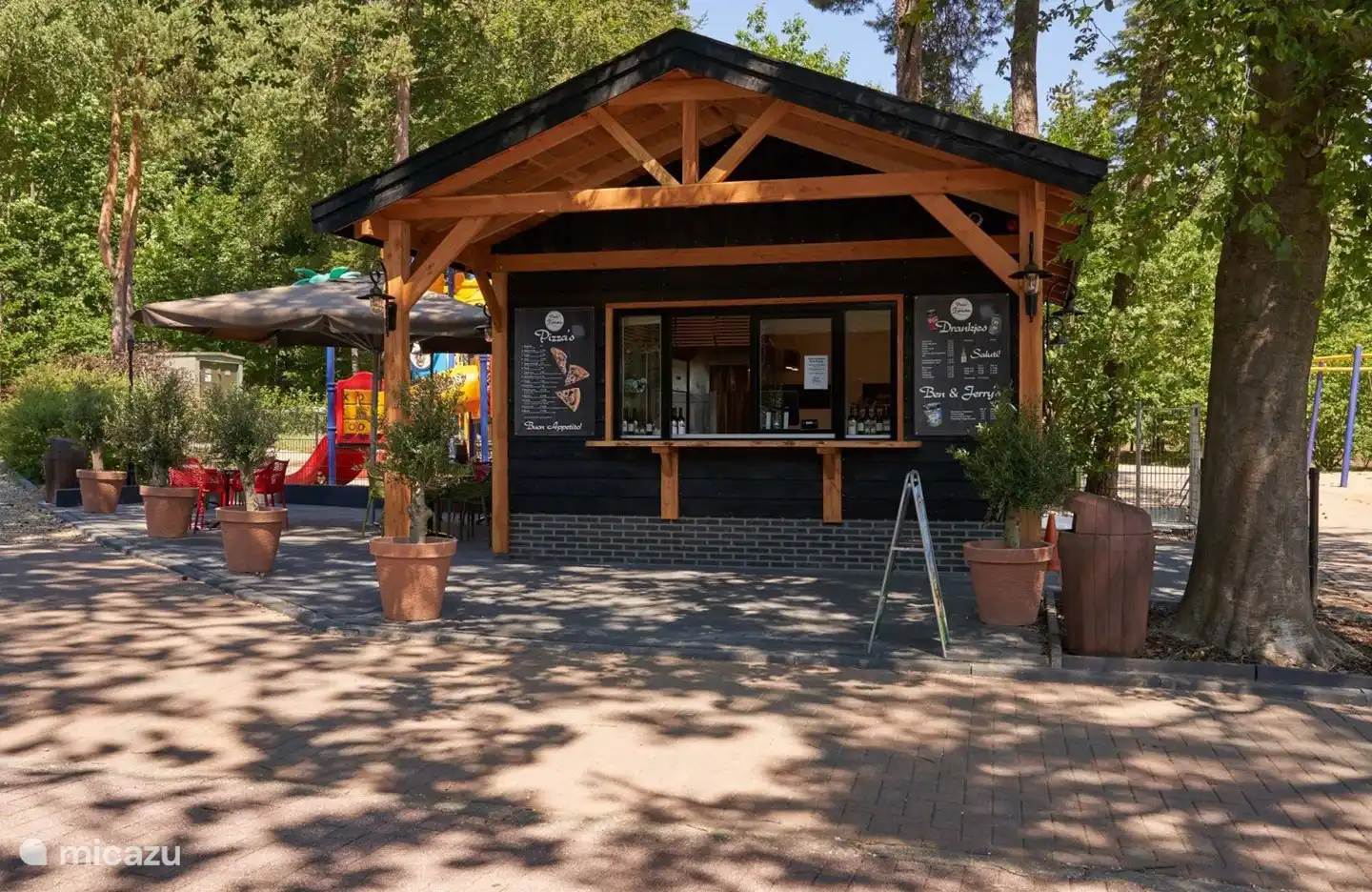 Een Italiaanse pizza in jouw vakantiehuisje opeten? Dat kan dankzij de take-away Pizzeria Foresta.