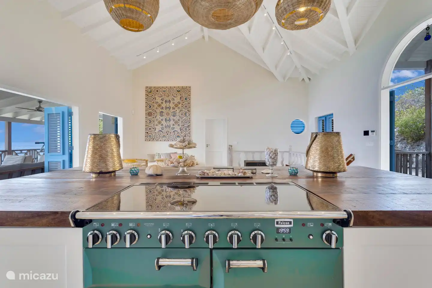 Waan je een sterrenchef in deze spectaculaire keuken. Of laat een privéchef komen!