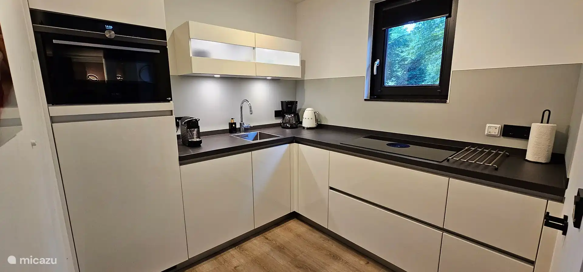 Luxus-Küche komplett ausgestattet