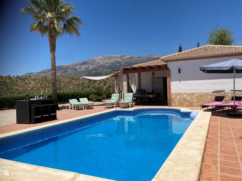 Casa vacacional España, Andalucía, Canillas De Albaida Villa Villa Las Palmeras con gran piscina