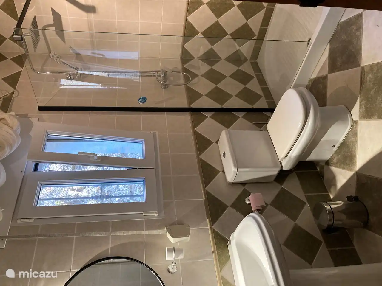 Of course an en-suite bathroom in the master bedroom with sink, toilet and rain shower.